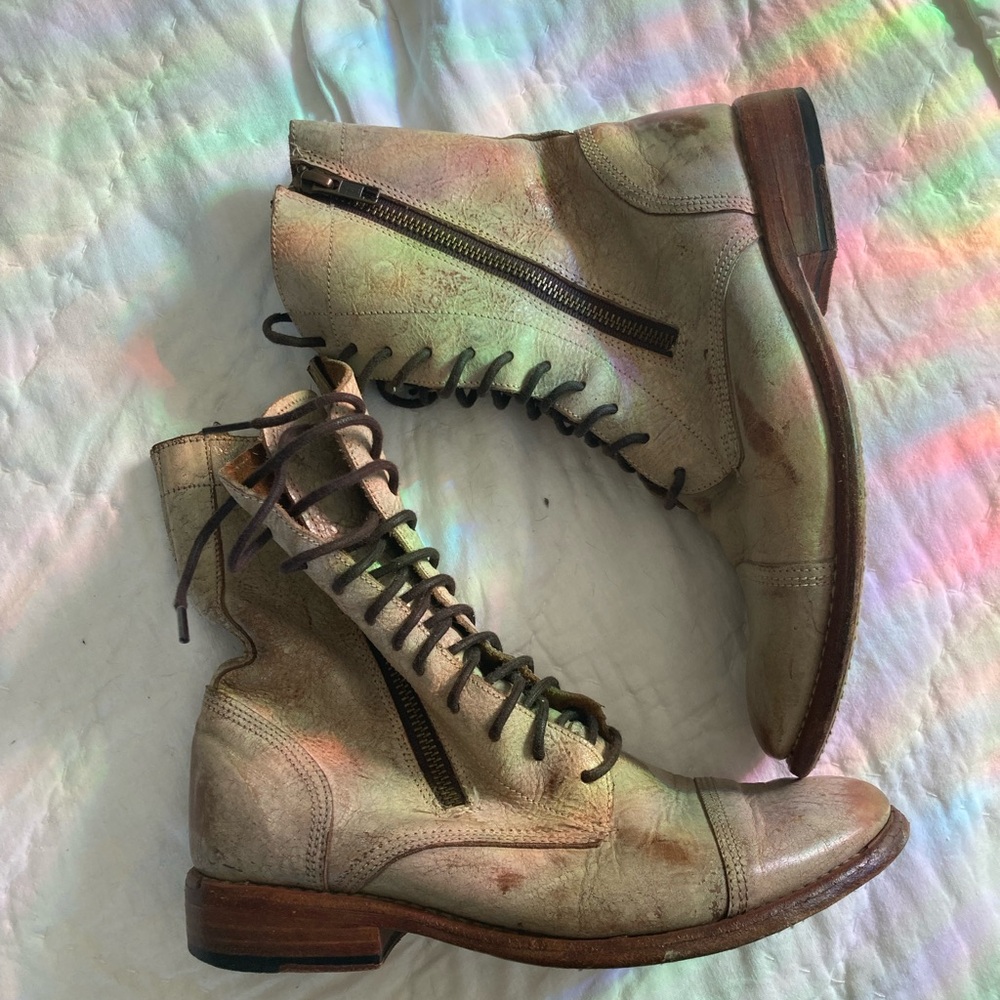 Tan Lace Up Boots with High-Top Design